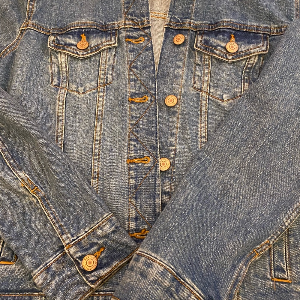 Size Small Old Navy Jean Jacket - Picture 7 of 7